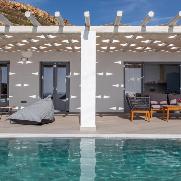 Ferienhaus naxos Luxusvilla mieten griechenland privater pool meerblick sandstrand finest greek villas