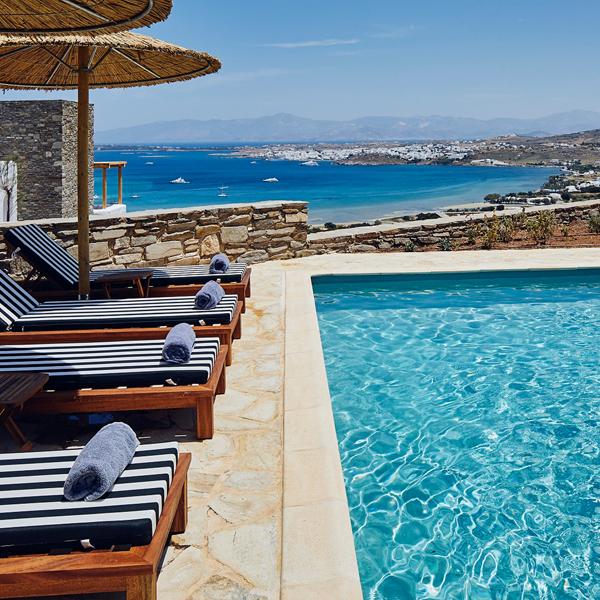 Ferienhaus paros Luxusvilla anwesen mieten griechenland privat pool meerblick sandstrand finest greek villas exklusiv modern seafront modern gehoben premium traumhaft sandstrand luxusreisen